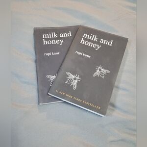 ✨️3/$15✨️ Milk and Honey Paperback Book by Rupi Kaur